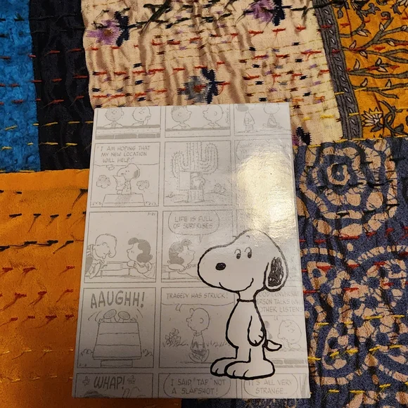 Peanuts Snoopy Gold and Brown Watch - Picture 4 of 4